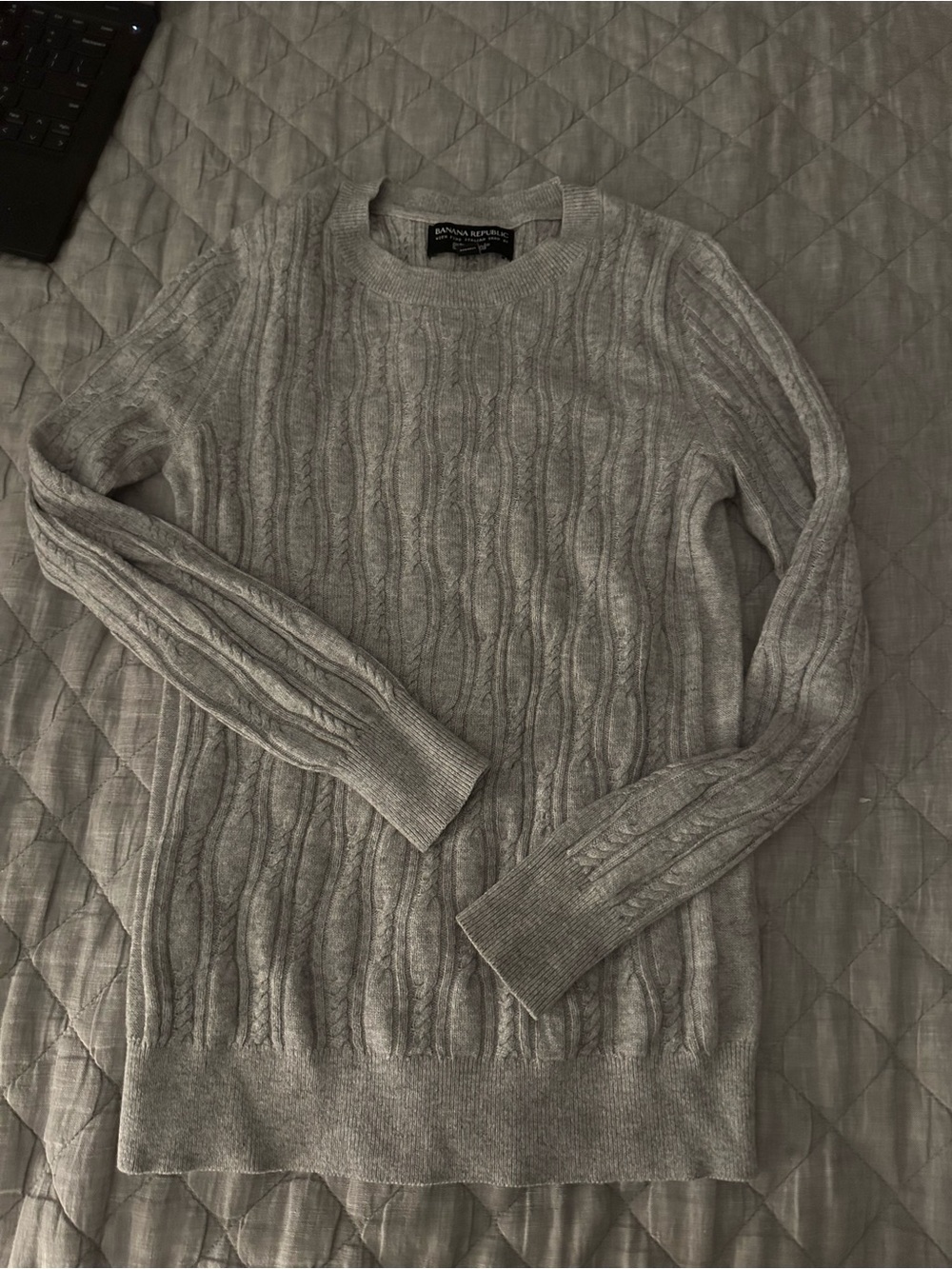 Banana Republic Women’s Cashmere Gray Sweater